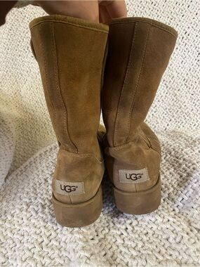 UGG Classic Chestnut Suede Boots AS IS